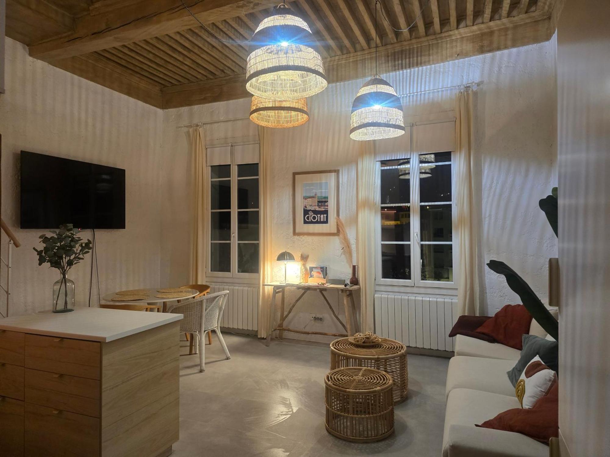 Avec Parking, 150m Du Vieux Port, 50 M2 La Ciotat